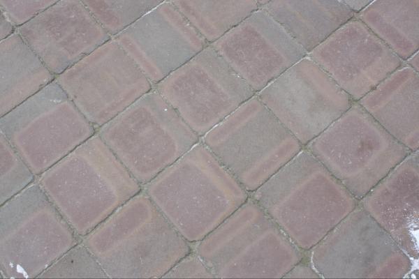 ACTIE hard gebakken 20x20x5cm  tegel Rait. Er is nog een voorraad van 300m2 actie prijs franco van € 32,50 excl. BTW.