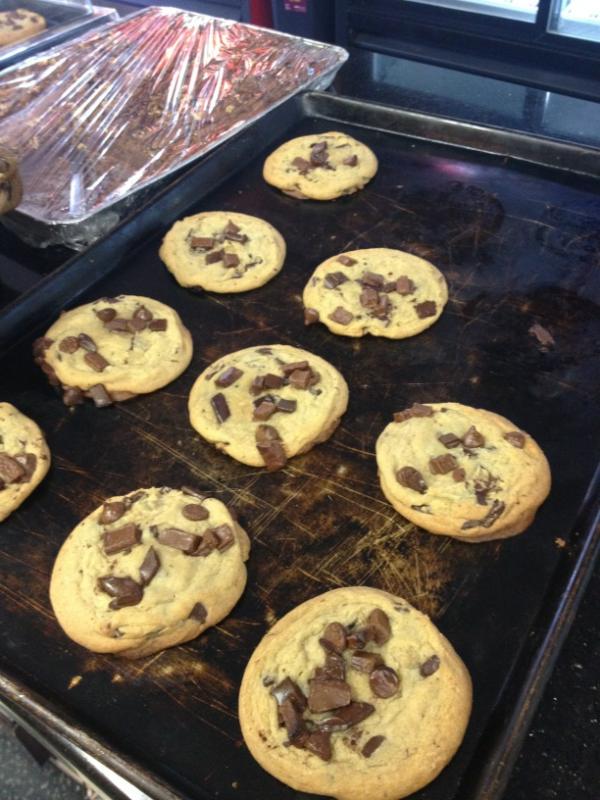 cliff_pd's tweet photo. Triple chocolate chip http://t.co/oI7Wi6St