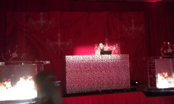 G6Events's tweet image. #trendswithtutera party