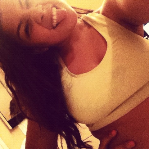 jaylenek_'s tweet image. late night pictures in my bathroom with a bra on.  lol #notagoodthing