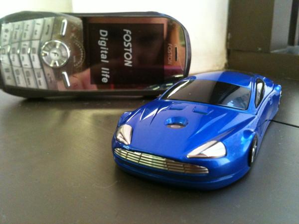 lalabilogan's tweet photo. Alguem qr um telefone de carrinho? Adorei a ideia!! http://t.co/kBjCgd4r
