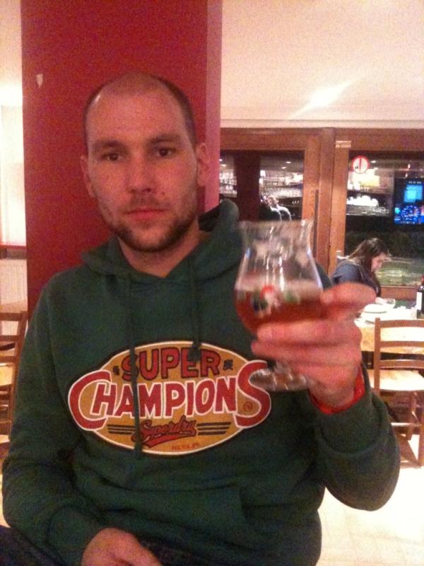 WhiteStarMess1's tweet photo. Après l'effort, le réconfort! http://t.co/fSTIHVmR