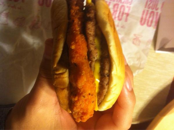 RolandoSurita's tweet image. I ordered a mcgangbang, not a mc interracial threesome
#lazyasses
