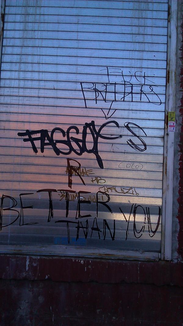 twreks's tweet photo. saw this conversation unfold.    touché http://t.co/0YJsnNHd