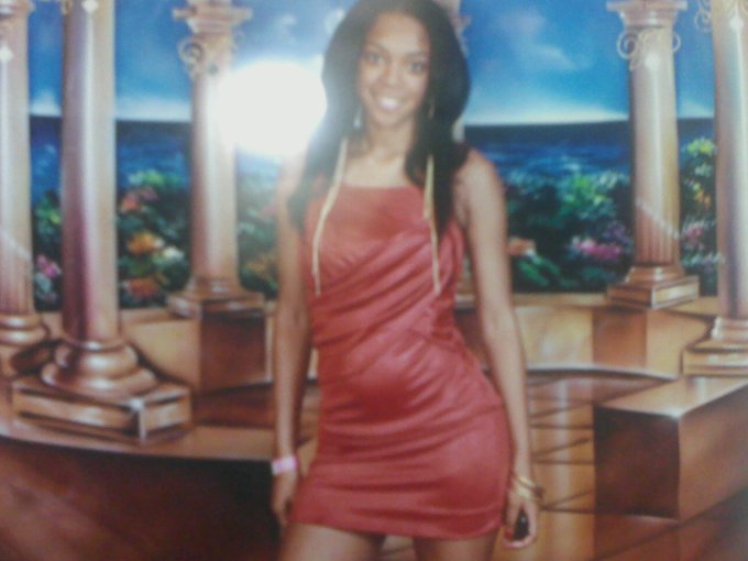 Watch Herrr 🥵's leaked NSFW photo on TwXstars