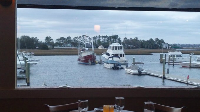 Dinner with a view... Wish I could've shared this with my handsome xx #alwayswithme http://t.co/RLxw<a href="/tag/alwayswithme"class="tags"><span>#alwayswithme</span></a>
