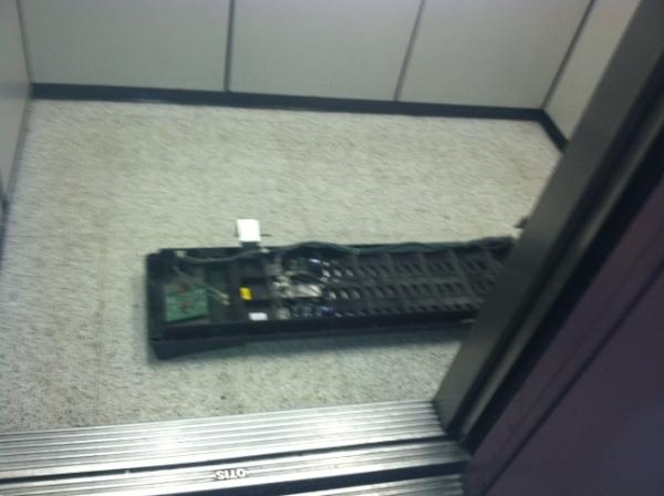 Dr_ChrisMagboo's tweet image. The elevators broken #jwuproblems