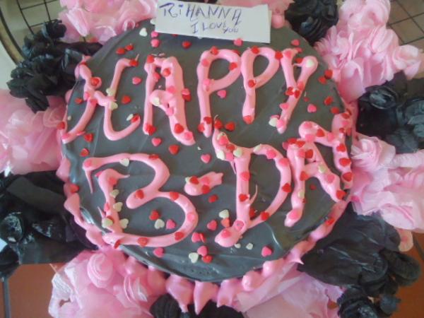 nathyjump's tweet photo. # HappyBirthdayRihanna love.
I love youuuuuuuu http://t.co/Upd2wiu