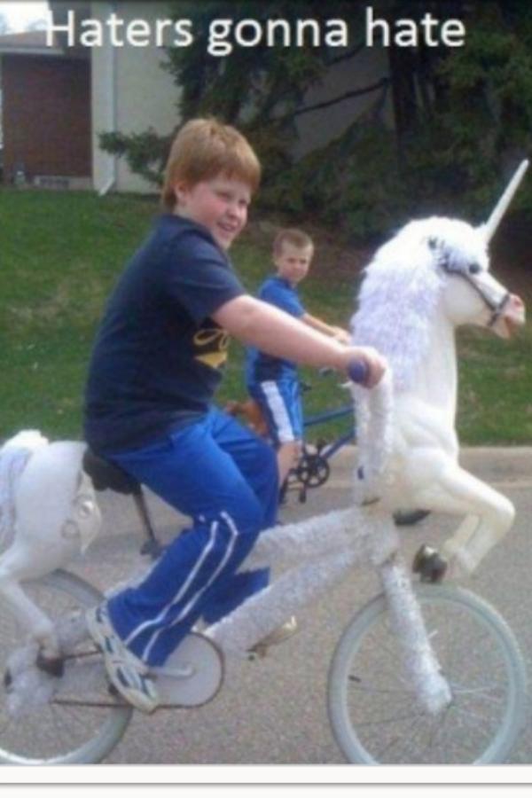thecourtneykerr's tweet photo. Yall might have great friends....but do yours send you pics like this to make you laugh first thing in the morning?! http://t.co/ZwlYTPqe