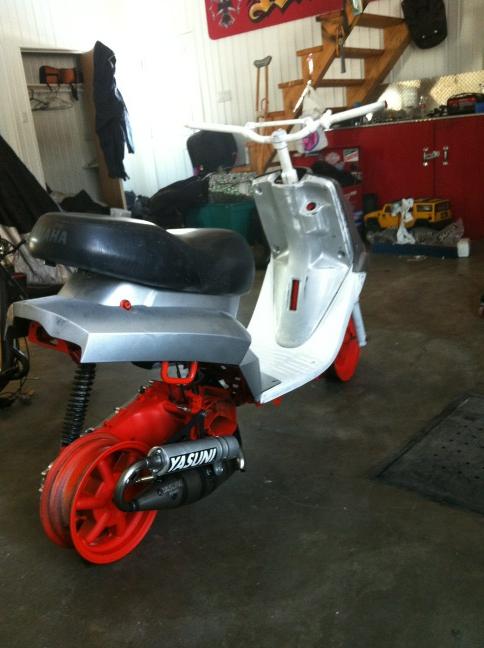 Pref125's tweet photo. Mon scoot pas fini http://t.co/lexNltlh