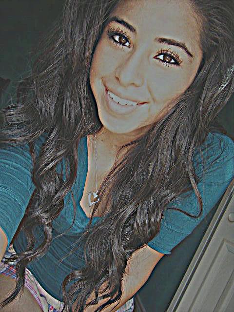 HiSlutz's tweet photo. Jasmine V's Twin maybe? http://t.co/DoyDtbbW