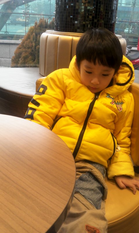 tchij0912's tweet photo. 진짜짱최고이뿌다ㅜ내남자쪽"@jgdeh94: 잘커라아가야ㅜ"@ekrm1a_a: 어제봣던애깋ㅎㅎㅎ우리옆에앉아서인사하고포즈도계속취하고 ㅋㅋ실물이쩌는데앚쉽다 하또보고시퍼엉엉ㅁ아직세상은살만ㅇ햇닼ㄱㅋㅋㅋ으읶 http://t.co/u7jFptfO""