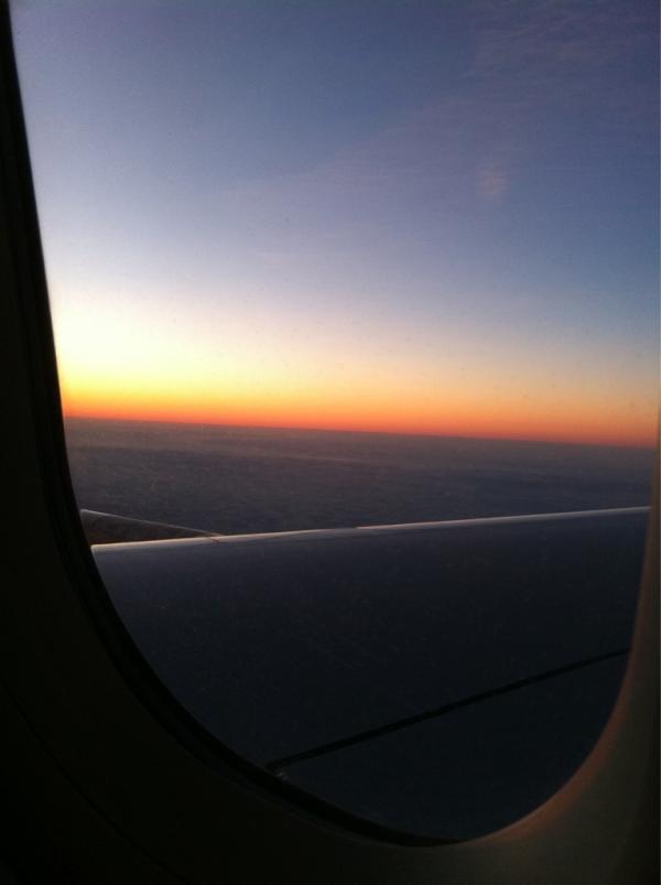 VogueFrance's tweet photo. Lever de soleil entre Paris et Milan... #MFW http://t.co/fhOK7lrp