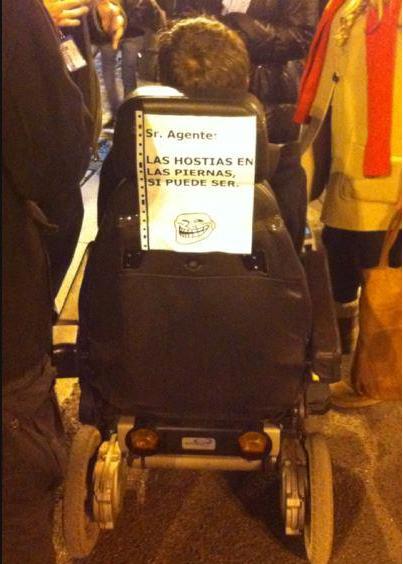 AitortuGas's tweet image. Propongo a este Ciudadano como HÉROE NACIONAL.

#YoTambienSoyElEnemigo
#PrimaveraValenciana