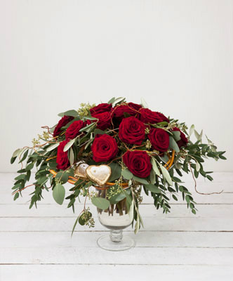 InterfloraNorge's tweet photo. Februar er måneden for å fri - frieriet starter på interflora.no - se alle våre lekre frierbuketter! http://t.co/1CuLOsln