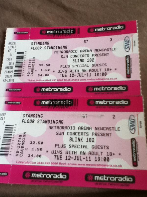 MarkHardingham's tweet photo. My blink tickets arrived today ..Fuck yeah bitches !! http://t.co/QoOPXRU9
