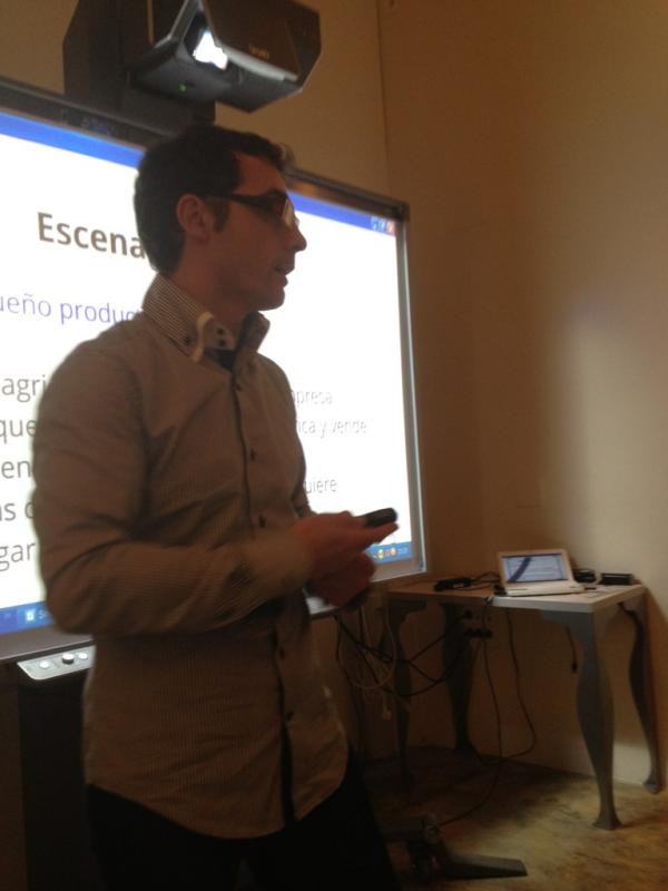 YarakSeed's tweet photo. @echaleku explica cómo el comercio electrónico está creciendo en nuestro país gracias al cambio cultural #workshopTIC http://t.co/XwGvSTtB