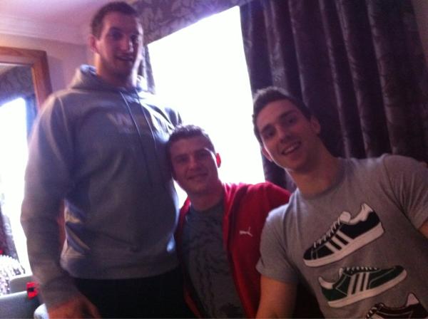 Hell my rooms the place to be @samwarburton_ <a href="/George_North/">George North</a> @Scotty_Wills99