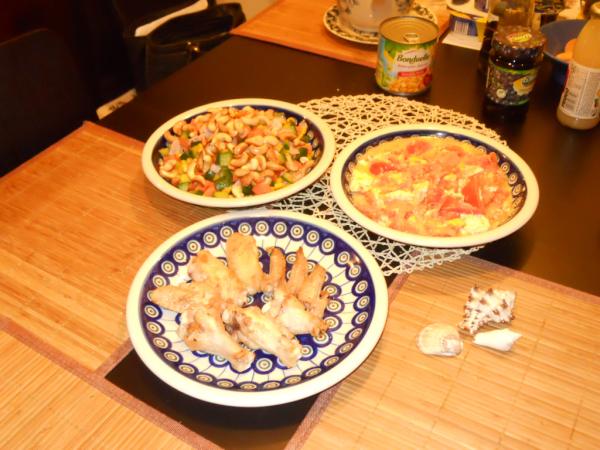 mann_hime's tweet photo. today i cook some chinese food for my host family!! i like they very much...but i will leave soon. miss u!!! http://t.co/7U76Mp26