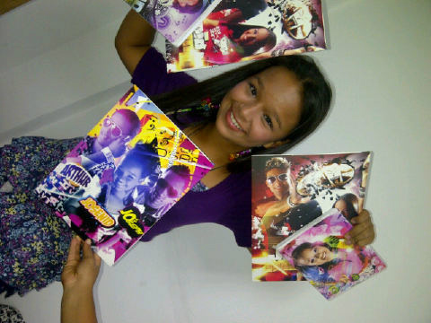 JosenidQuintero's tweet photo. Ya estoy lista para la Firma de Autografos!!! esta tarde en MetroMall 5Pm Los Espero alli Muacxxxxxx http://t.co/9Wf55nNA