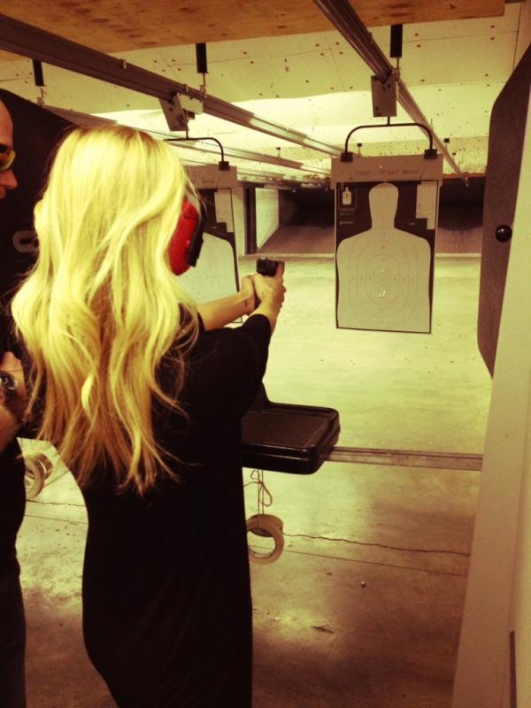EmilyMaynard's tweet photo. I'm gonna show you what little girls are made of.. Gunpowder and lead ;) http://t.co/oMj9X55F