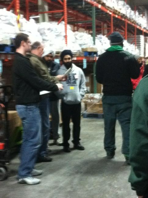 sikhworks's tweet photo. Getting a tutorial on heavy lifting! #SWdetroit http://t.co/VO7Tzn6p