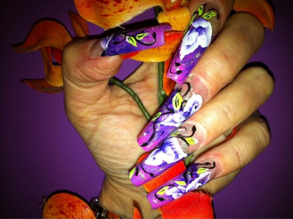 Nageldesignausbildung drei Monate bei Christrio