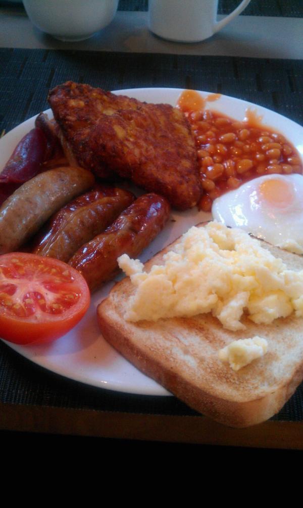 BigAlRutherford's tweet photo. Big game food for a big game day #readytowin http://t.co/vOSlhTjU