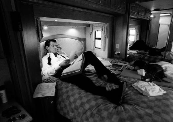 TheStyleTest's tweet image. For fans of James Bond&apos;s Style, and in honor of Oscar Sunday, a behind the scenes shot of &quot;Bond On-Set&quot;