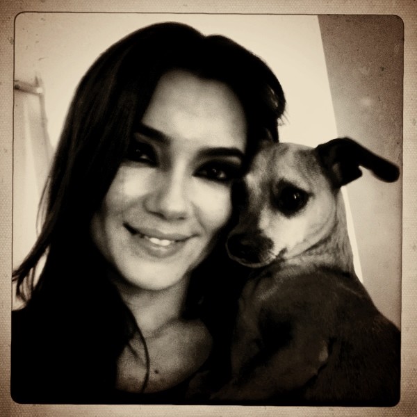 veronikamejia's tweet image. "On the set of #ninetwofive with Mommy!! " -- Princess Leia, Diva Groupie  @925US