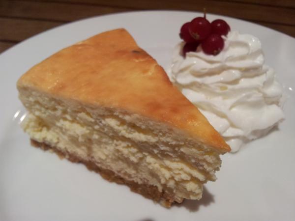 hyacinthus's tweet photo. Lavender cheesecake at casa verde http://t.co/jzHjMKfI