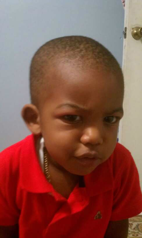 MsKiTTie_'s tweet image. @Rey_Bahn This lil' nigga busted the look, just like his mommy! JAH KNOW!  #ISware