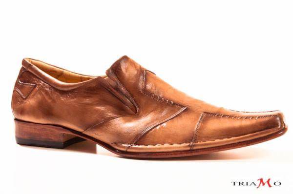 TriamoShoes's tweet photo. aunque también podemos regalar este par.. que tal?.. sólo RT: "Quiero mi @triamoshoes !" http://t.co/9YdfStlX