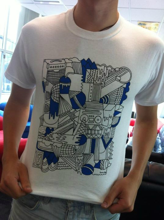 KidsofMonash's tweet image. How good does Flo's design look on the tees for Music on Menzies?!