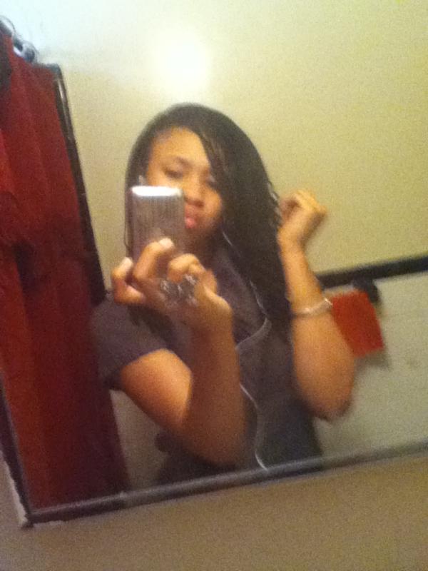 01High's tweet image. MEEEE!!!!
High yellow all day!!!!!!!!
Dis face is worth millions$$$$$$$$$$