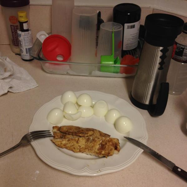 Toneitupnow's tweet image. And thats what I call a good snack