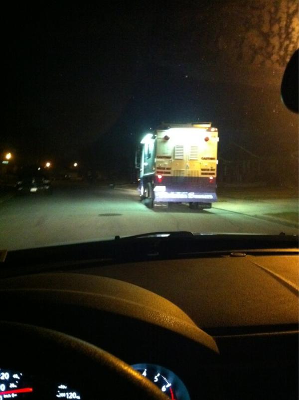 Philandropy's tweet photo. First ice cream truck sighting of 2012, march 11th. http://t.co/uyONGRG3
