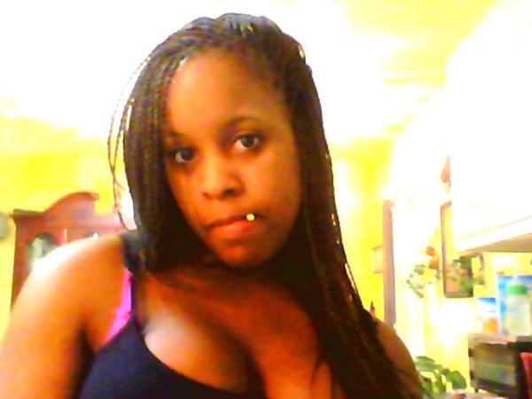 cHokeSillyHoes's tweet photo. #toungering shawty http://t.co/YbIIYTFD