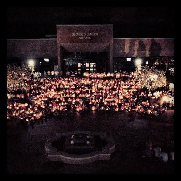 philip447's tweet image. Devo and vigil for Ty Osman #hardingfamily