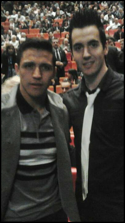 eborag's tweet photo. "Gala nacional del deporte" a la Llotja de Lleida amb @9AlexisSanchez http://t.co/D24hODmU