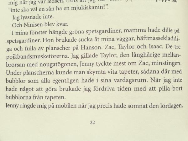 MinKattBaloo's tweet image. Vänta lite nu.. vilken färg har nu Taylor på ögonen? #BadResearch