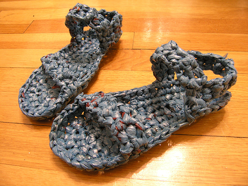 recyclepb's tweet photo. I saw this from @craftster , really amazing. http://t.co/IHzuCaF1 http://t.co/RDlZReCV