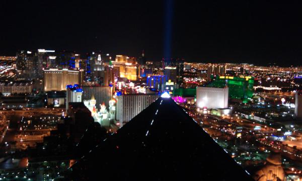 RandPGroup's tweet photo. We are enjoying Industry Night at Mix. Great view of #Vegas from here! #PPEXPO http://t.co/pdXEOFdL