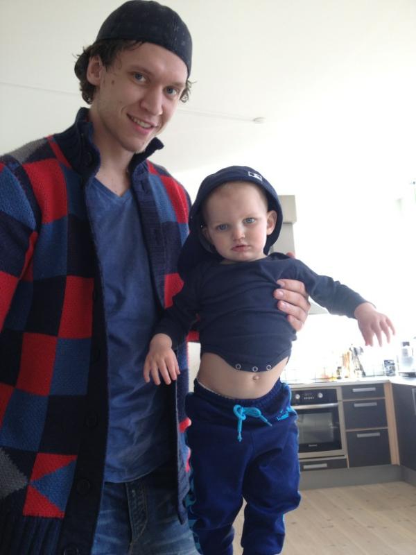 Niklas_Landin's tweet image. 2 hårde gangsters. Er det street? #PasPå