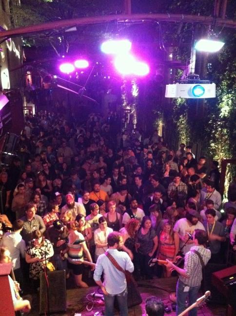 matt_toy's tweet image. @quitelifeband getting ready to rock this killer crowd! #getsomeIaaS