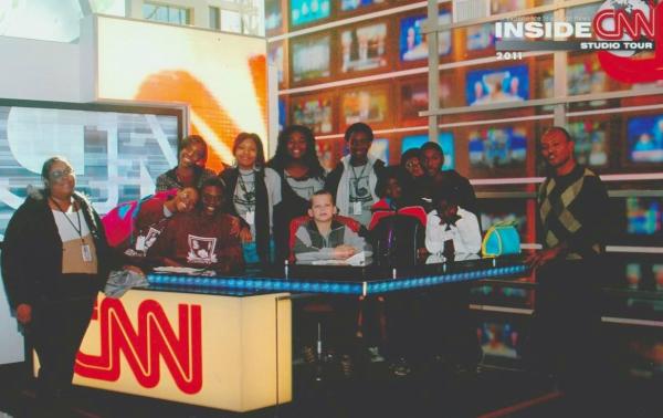 CampJewell1's tweet photo. @CampJewell1 tour of InsideCNN http://t.co/LlnKVRyv