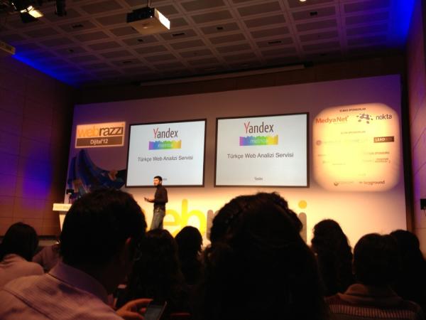 DealrooNL's tweet image. Yandex metrica erhan erdoğan on the stage about web analyse #dijital12 #webrazzi #dealroo