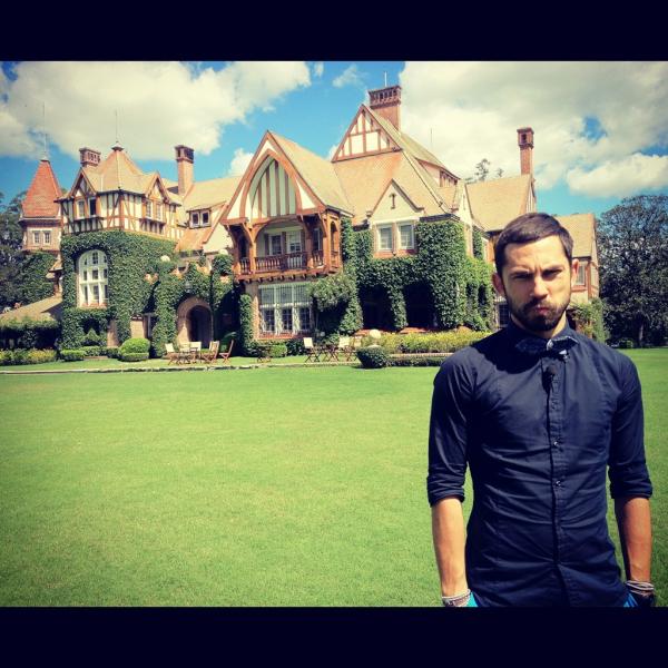 Вот домик себе прикупил в Мариуполе... Все на чай!!! Только купите сахар, закончился..