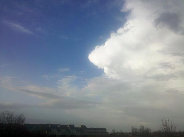 TheChrisDietz's tweet image. Current Sky in Hamburg....Time to make dinner. #StormsOver