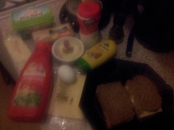 AxelDoorman's tweet image. Just got home... Got me the right ingredients to fight that #hangover next #morning. Good night #2all.